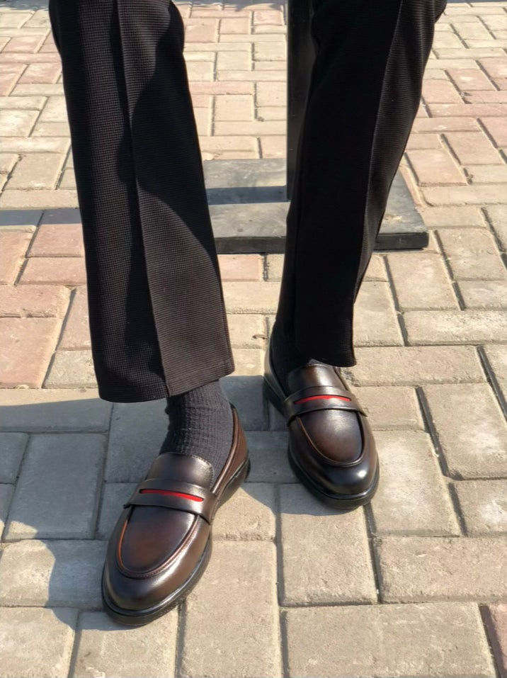 DARK BROWN MEDICATED LOAFER